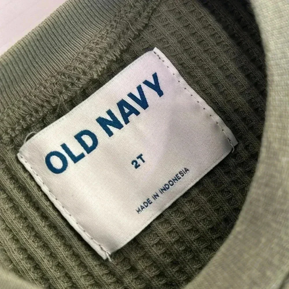 Old Navy long sleeve shirt